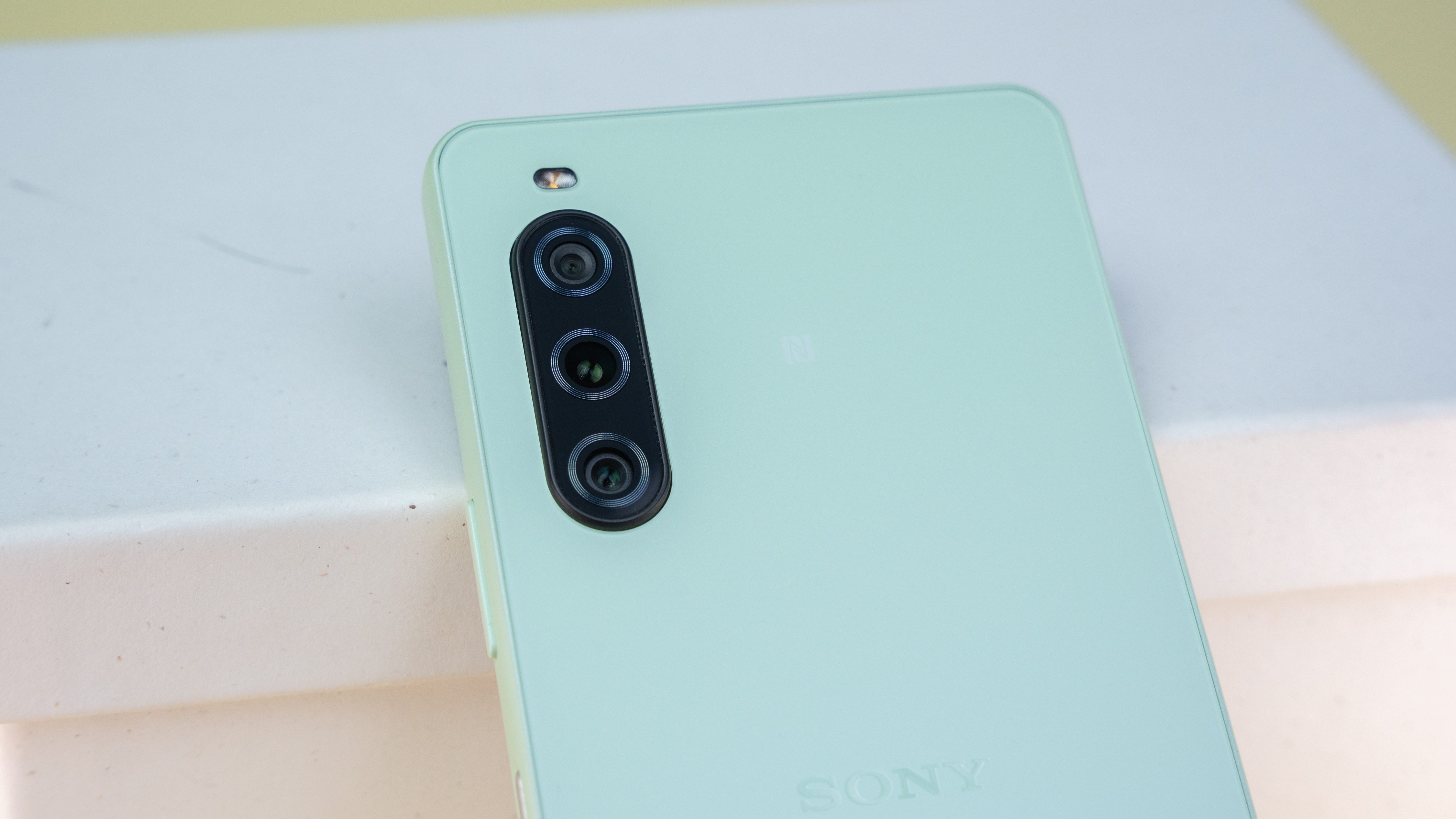 Beefed Up Specs of Sony’s New Mid-Range Leaked