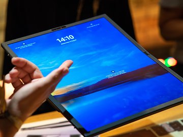 Apple pourrait vraiment prendre son temps avant de sortir son iPhone pliable