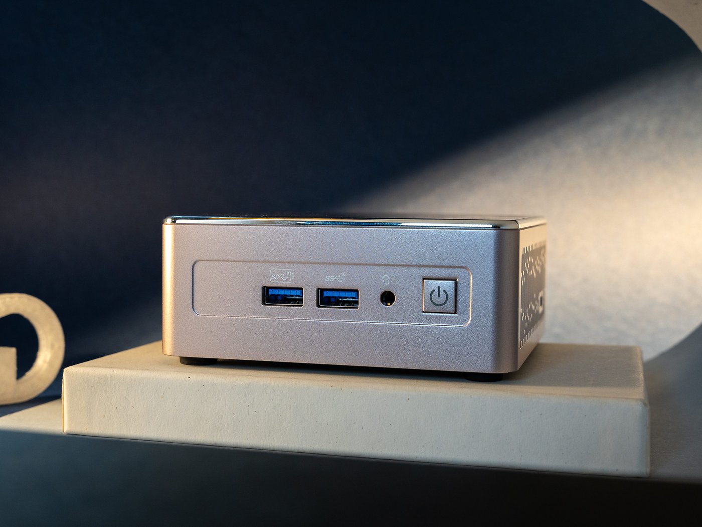 Geekom A5 Review: Pretty, Inexpensive—yet Powerful—Mini PC | nextpit