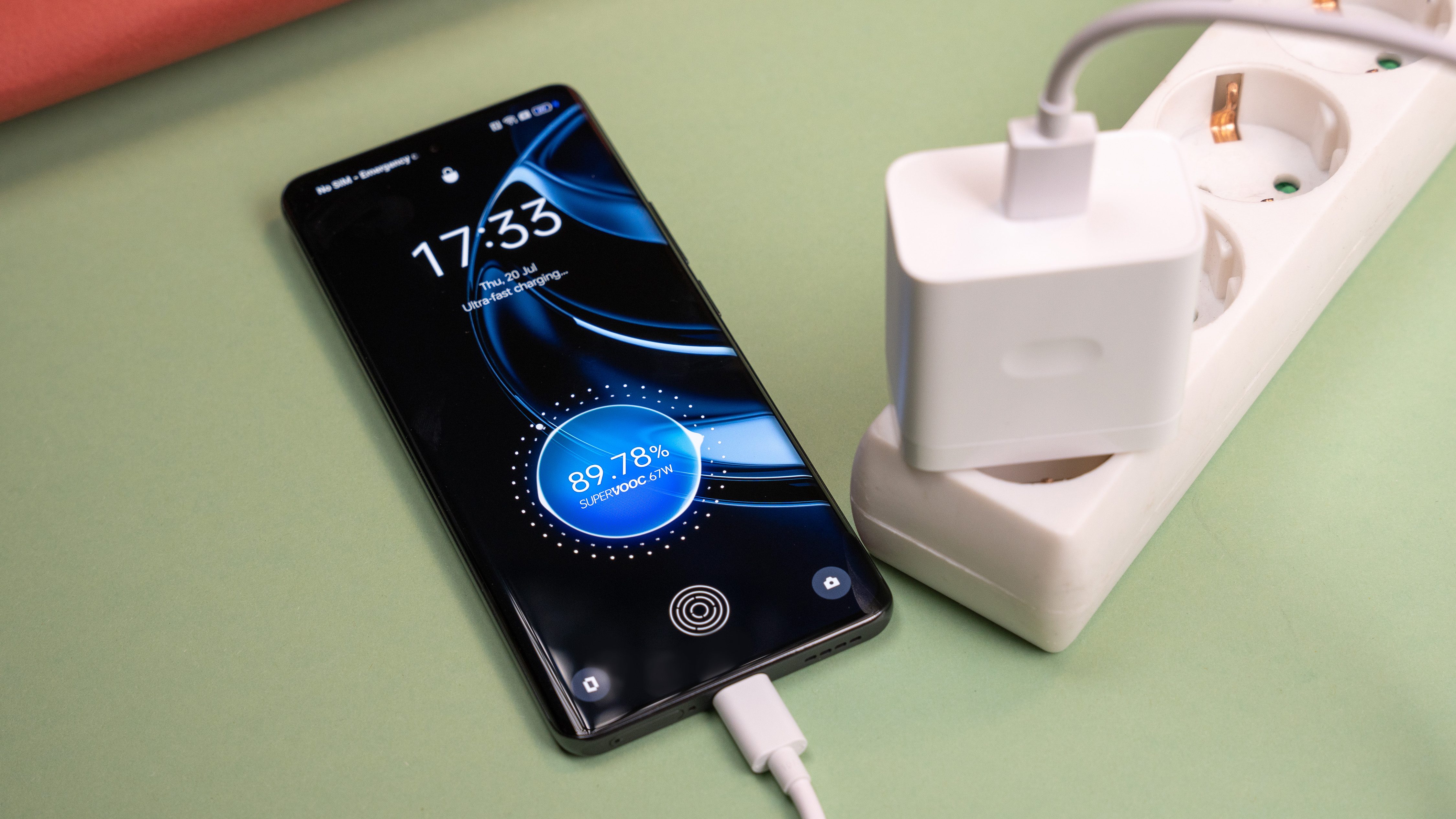 Realme 320 W Fast Charging Promises Full Charging in 5 Minutes