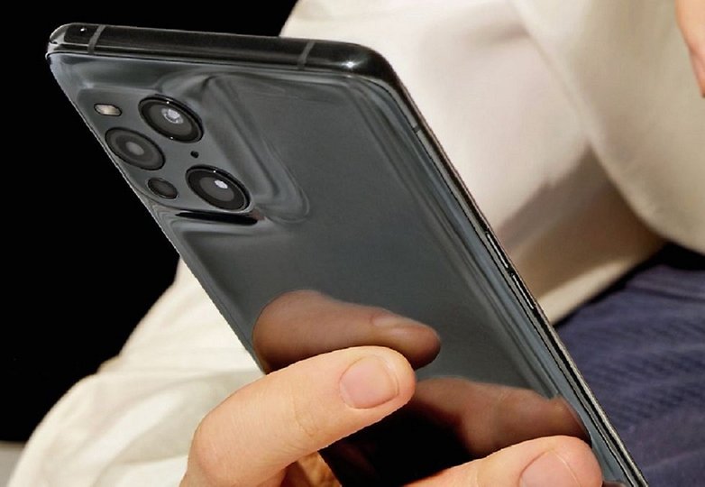 OPPO Find X3 Pro Header Image