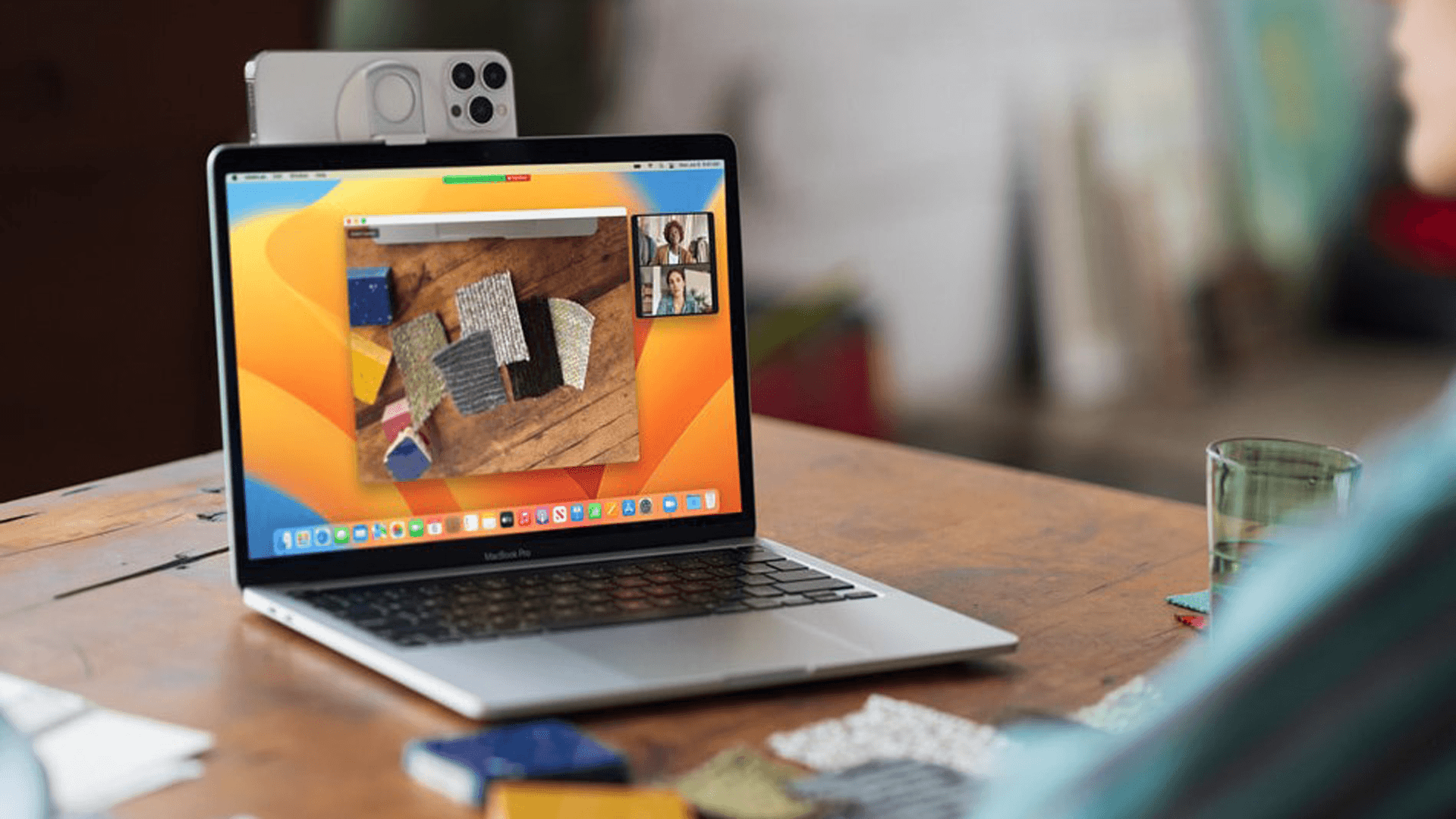 Comment utiliser son appareil photo comme webcam ?