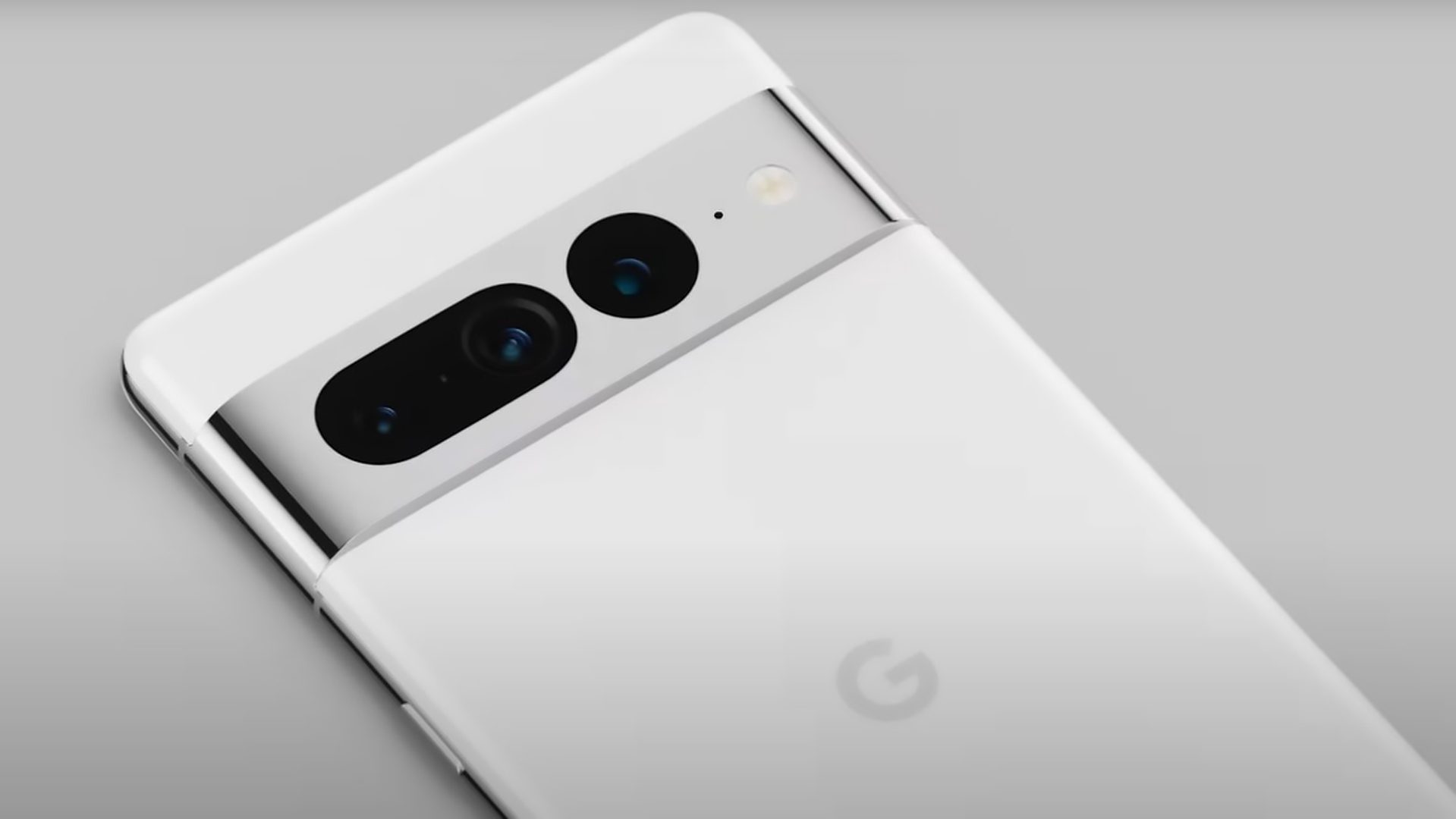 Google Pixel 7 is ook een “Pro” geworden met een selfiecamera