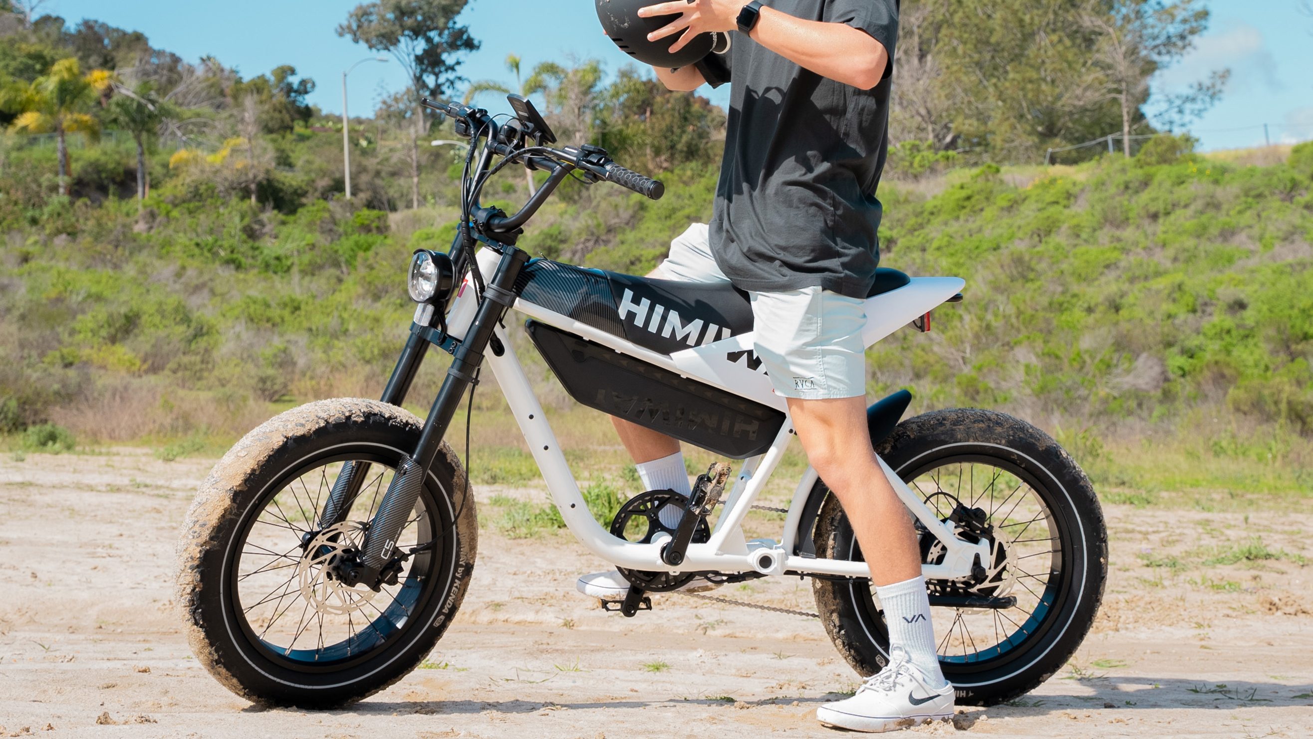 First Long-Range E-bike with Motorbike Styling