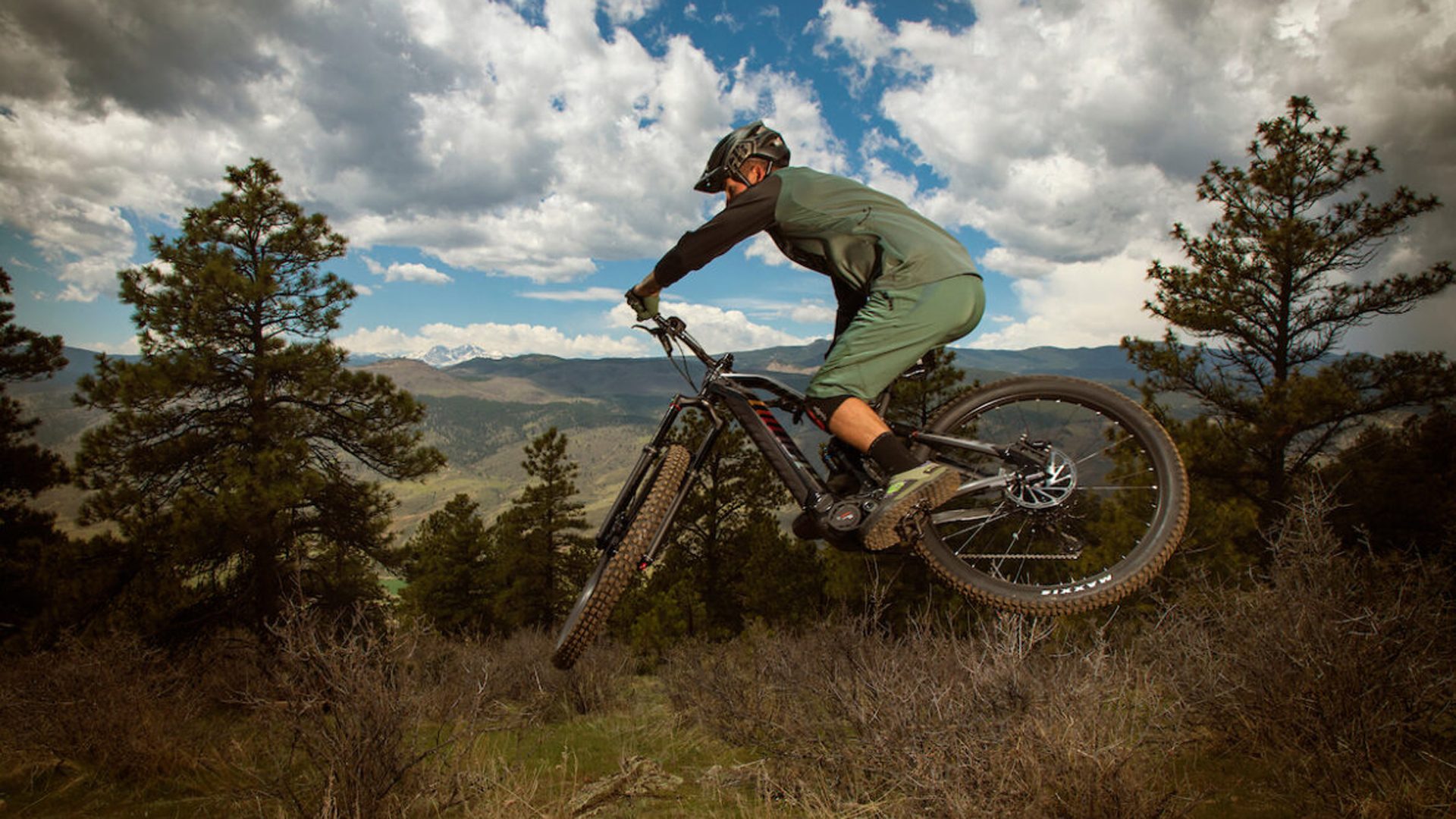 Top 7 E-Mountain Bike Offers